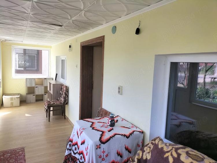 Casă cu 5 camere cu Teren 1000 Mp în Central