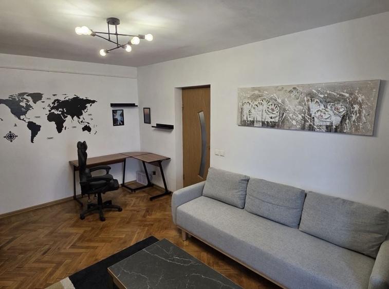 Apartament cu 2 camere semidecomandat în Titan