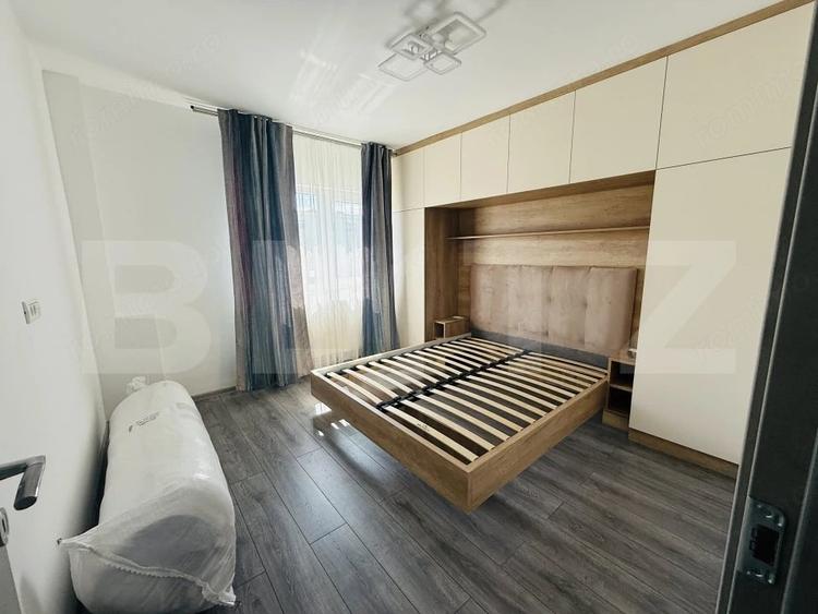 Apartament cu 2 camere decomandat în Tractorul