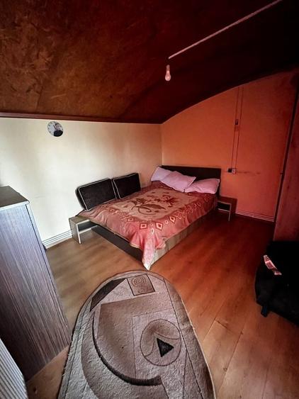 Casă cu 3 camere în Pecineaga