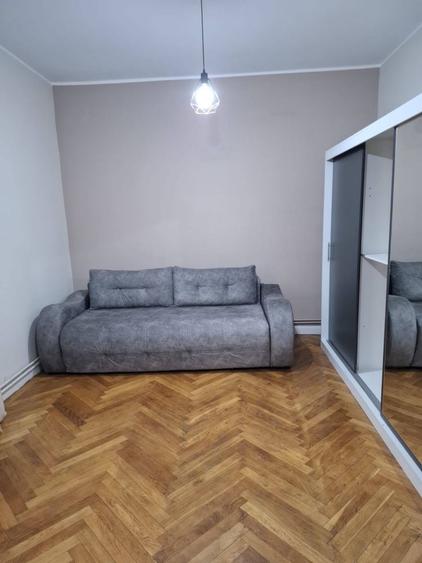 Apartament cu 3 camere decomandat în Copou