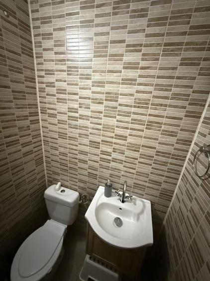 Vanzare Apartament 3 Camere cu Balcon, Etaj 1 Dacia, Constanta - 2