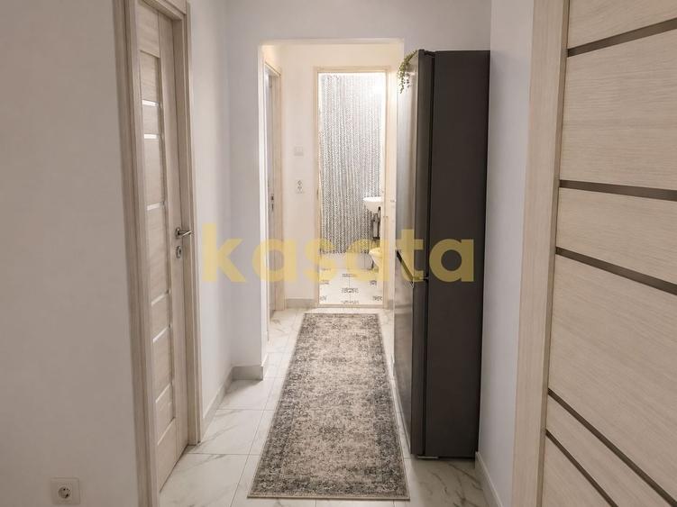 Apartament cu 2 camere decomandat în Tei
