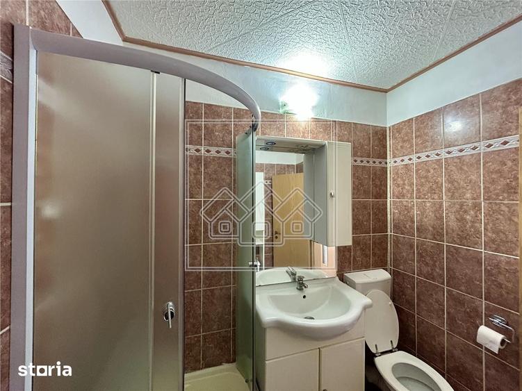 Apartament 2 camere, decomandat, la cheie, zona buna - 6