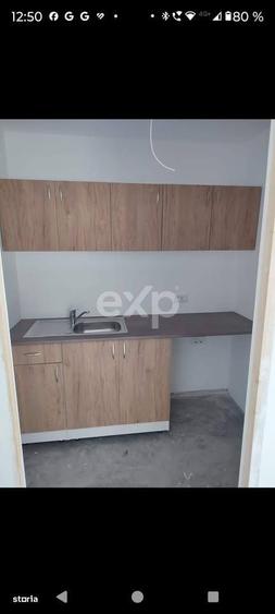 Spațiu comercial, de 400 mp, în Valea