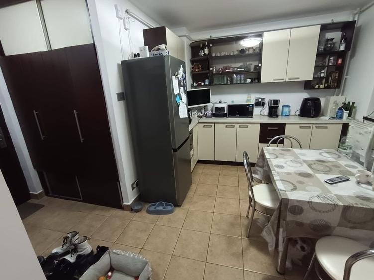 Apartament cu 2 camere decomandat în Giurgiului
