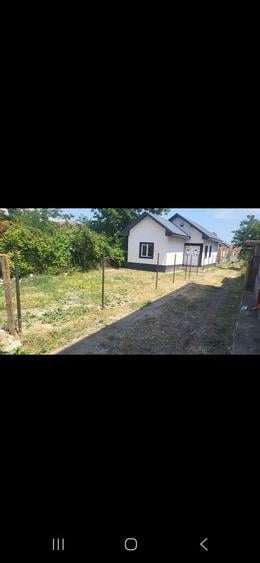 Casă cu 3 camere în Lumina