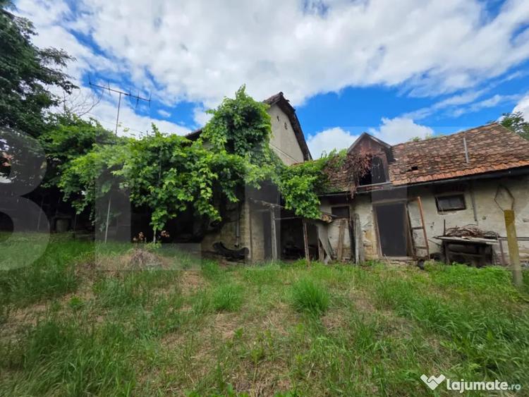 Casă cu 2 camere cu Teren 364 Mp în Angheluș