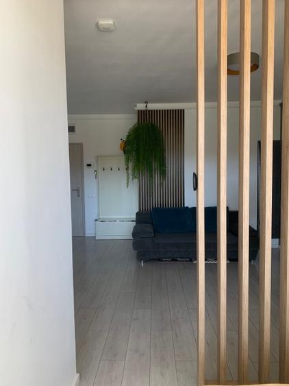 Apartament cu 2 camere semidecomandat, mobilat în Borhanci
