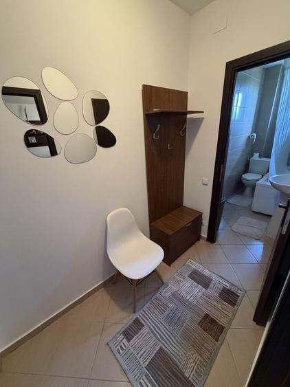 Garsonieră decomandată în Gorjului