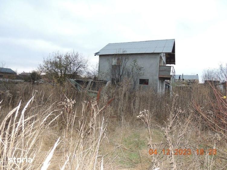 Casă cu 3 camere cu Teren 300 Mp în Crevedia