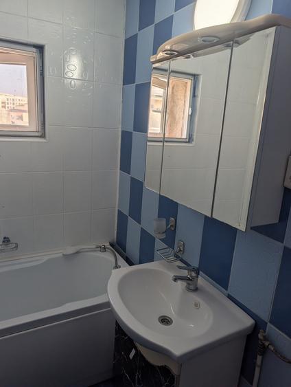 Apartament cu 2 camere decomandat în Traian