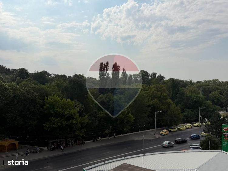 Apartament cu 2 camere decomandat în 1 Mai