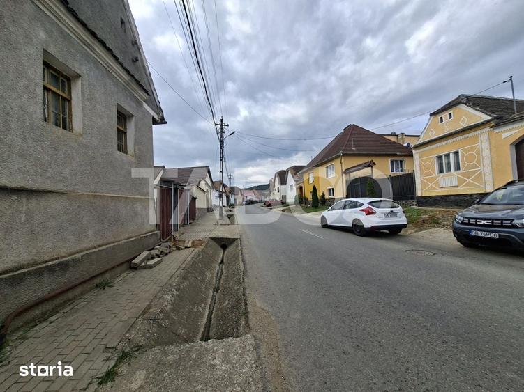 Casă cu 2 camere nedecomandat cu Teren 580 Mp în Axente Sever