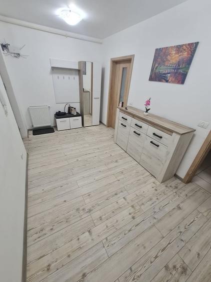 Apartament cu 2 camere decomandat în Giroc