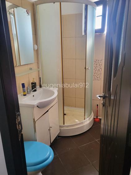 INCHIRIEZ apartament cu doua camere