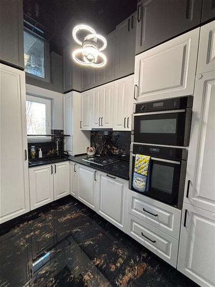 Apartament cu 2 camere decomandat, mobilat în Micro 17