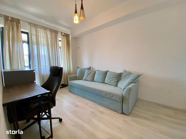 Apartament cu 3 camere în Mihai Bravu