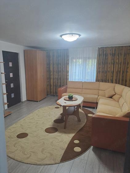 Casă cu Teren 1363 Mp în Central