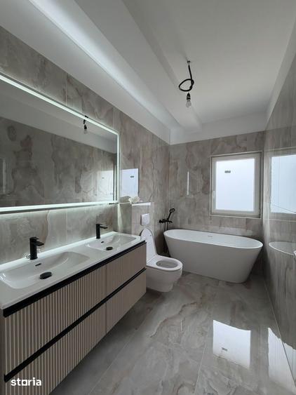 Casă cu 5 camere cu Teren 432 Mp în Chinteni