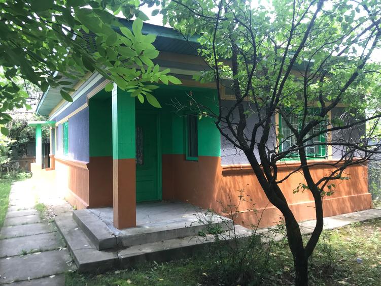 Casă individuală cu 3 camere cu Teren 3161 Mp în Periș