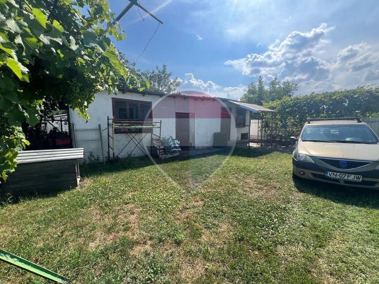 Casă cu 3 camere cu Teren 2244 Mp în Jorăști