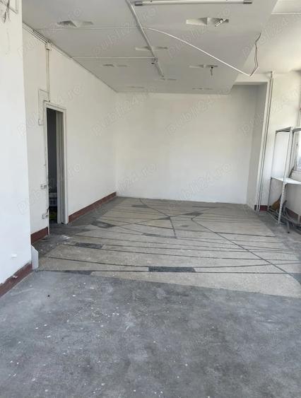 Spațiu comercial, de 55 mp, în Centru Civic