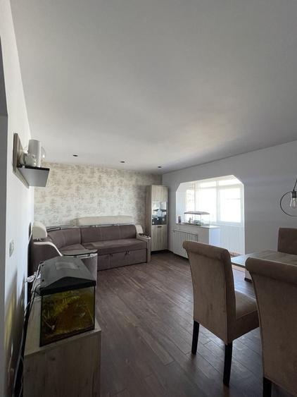 Apartament cu 3 camere decomandat în Fălticeni