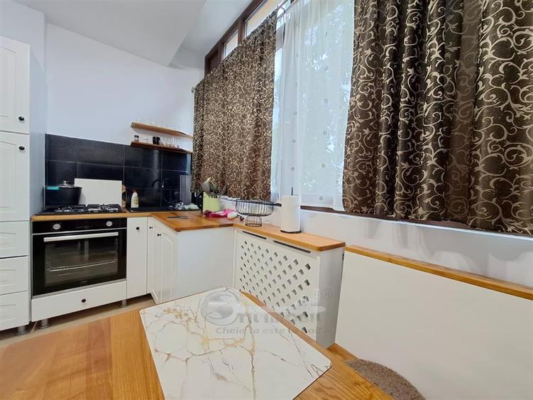 Apartament cu 3 camere decomandat, mobilat în Cug