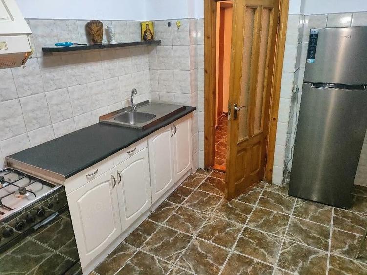 De vanzare apartament cu doua camere Brailei zona BCR - 4