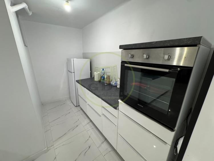 Apartament cu 3 camere decomandat, mobilat în Ultracentral