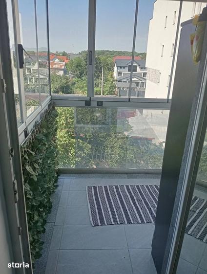 Apartament cu 3 camere decomandat în Străulești