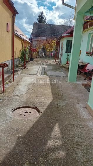 Casă cu 5 camere în Hărman