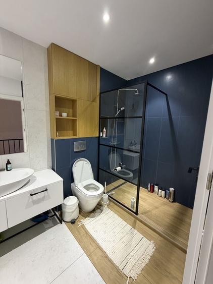 Casă cu 4 camere cu Teren 300 Mp în Central