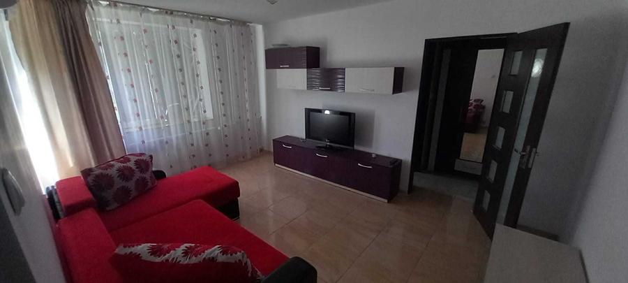 Apartament cu 2 camere decomandat în Calea București