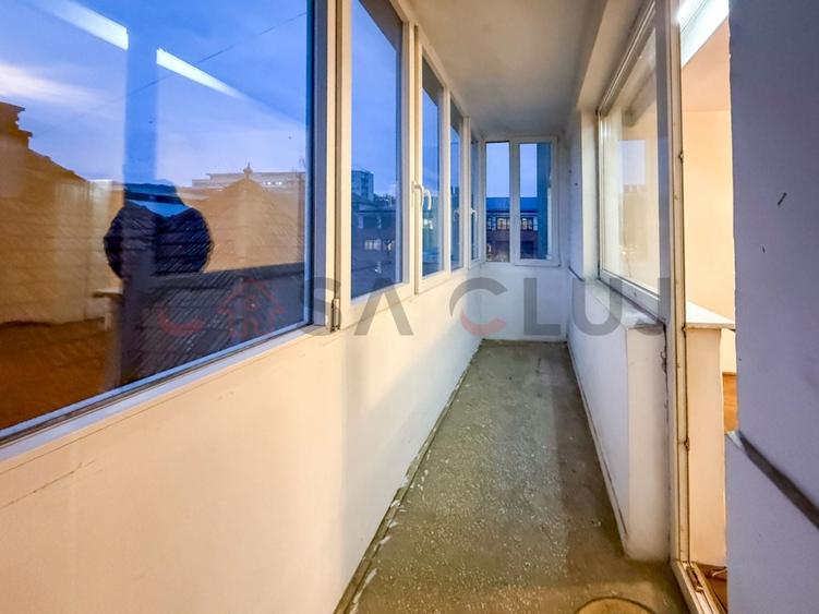 Apartament cu 3 camere semidecomandat în Grigorescu
