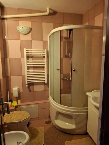 Apartament cu 3 camere decomandat în Bd. Independenței