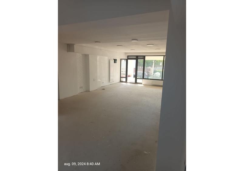 Spațiu comercial, de 67 mp, în Central