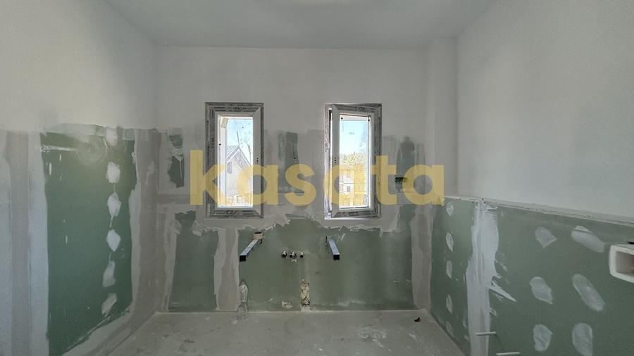 Duplex cu 4 camere cu Canalizare în Balotești