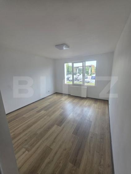 Apartament cu 3 camere decomandat în Craiter