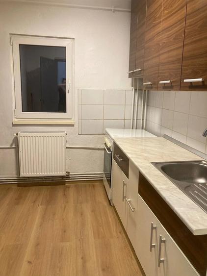 Apartament cu 2 camere decomandat în Lipovei