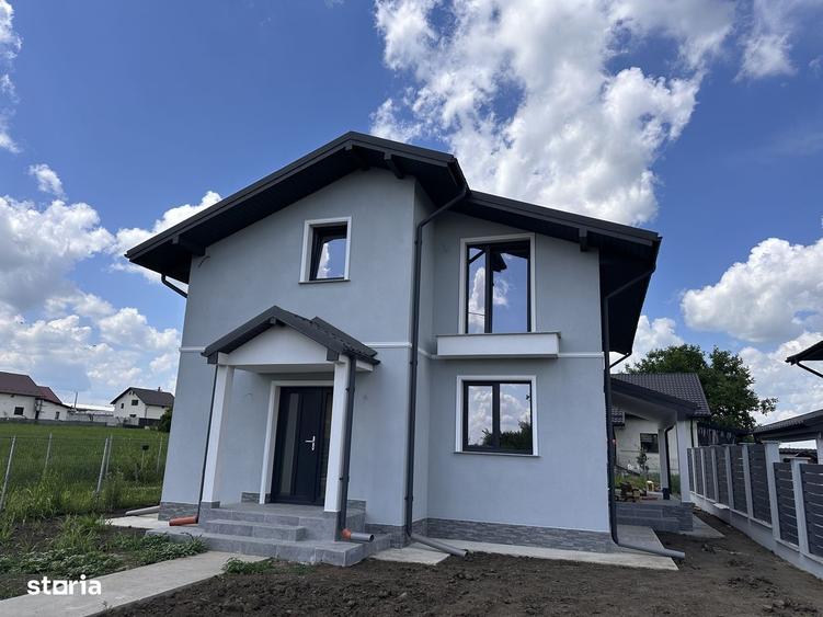 Casă cu 4 camere în Cătămărești
