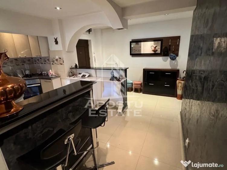 Apartament cu 3 camere semidecomandat în Ultracentral