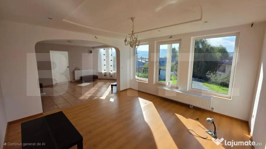 Casă cu 4 camere cu Teren 1000 Mp în Central