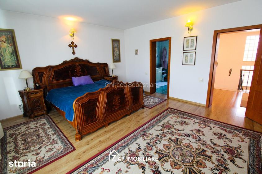 Unirii - Casa Zona Romcab - 400mp - 1259 mp teren - Garaj dublu - pis