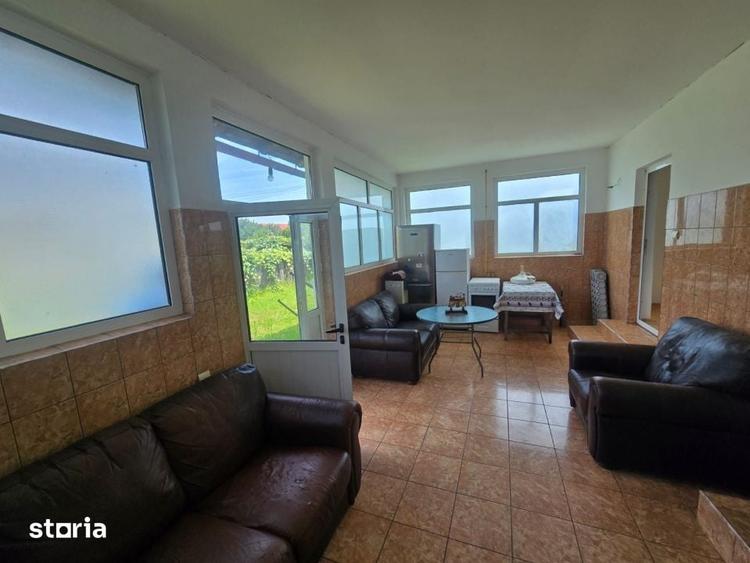 Casă cu 2 camere cu Teren 4200 Mp în Băbana