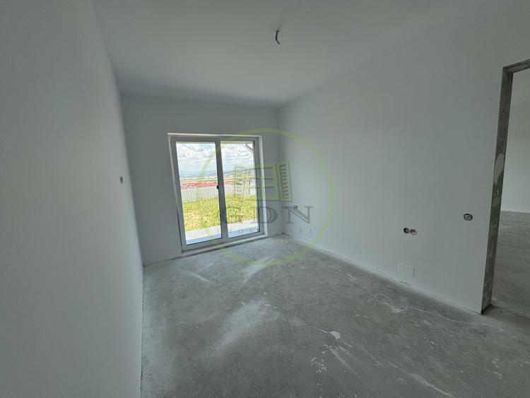 Apartament cu 3 camere decomandat în Apahida