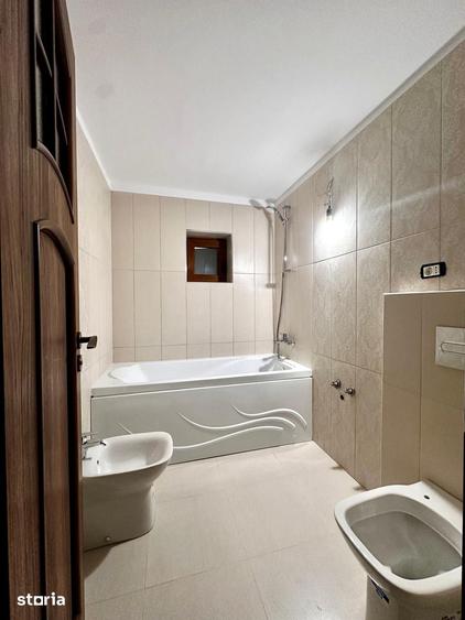 Apartament cu 4 camere în Ultracentral
