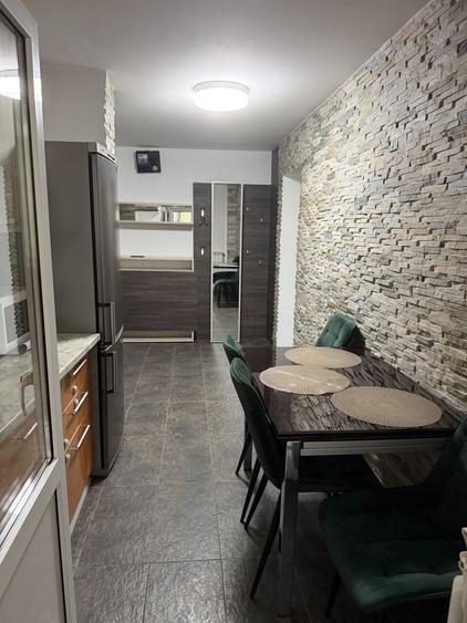 Apartament cu 2 camere decomandat în Nicolina