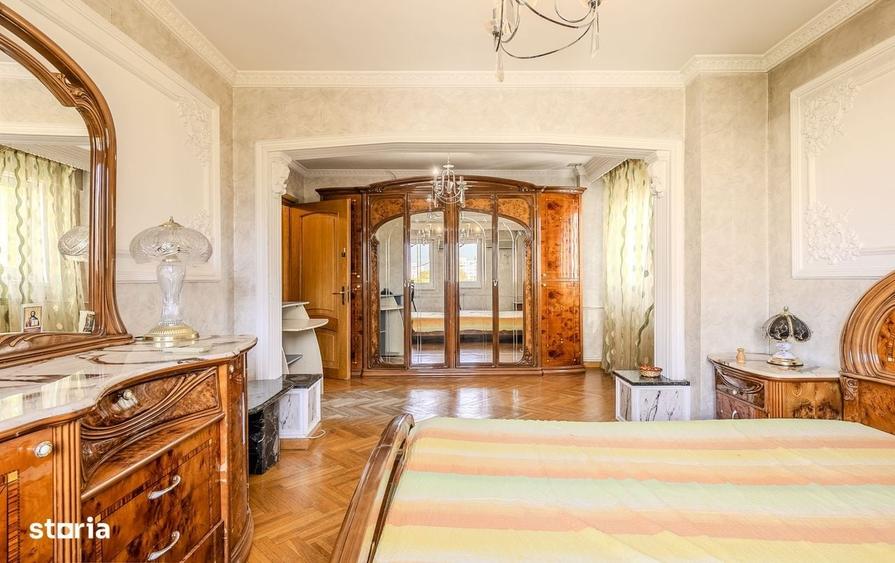 Apartament cu 3 camere decomandat în Drumul Taberei